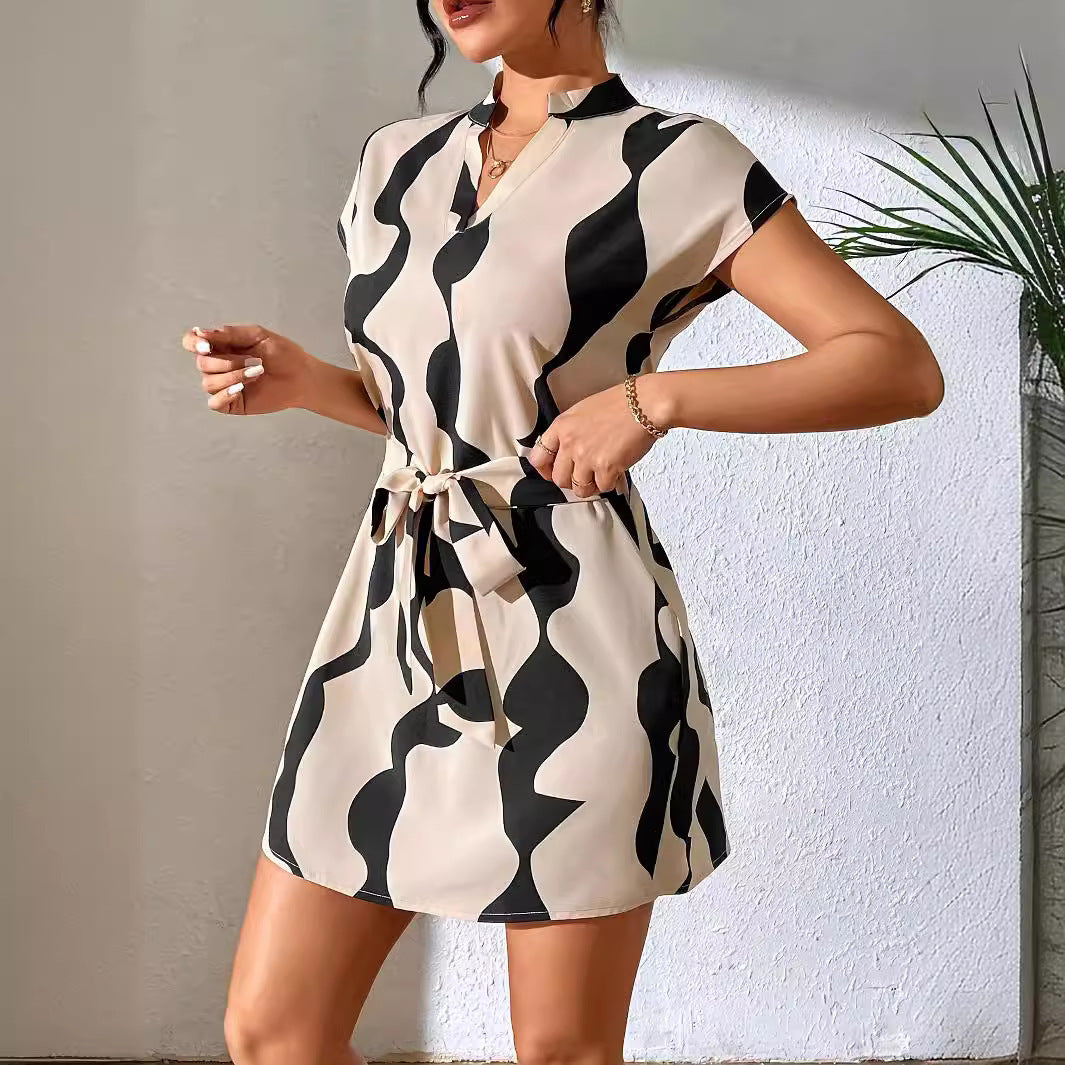 Women's Independent Station V-neck Printed Lace Up Dress
