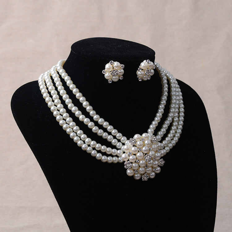 Bridal chain with luxury pearls - flower necklace & earring set