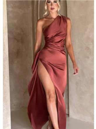 Elegant One-Shoulder Backless Satin Dress with Slit – Slim-Fit Summer Style for Women