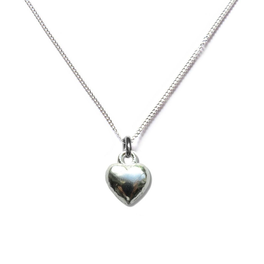 Collier en argent avec coeur gonflé